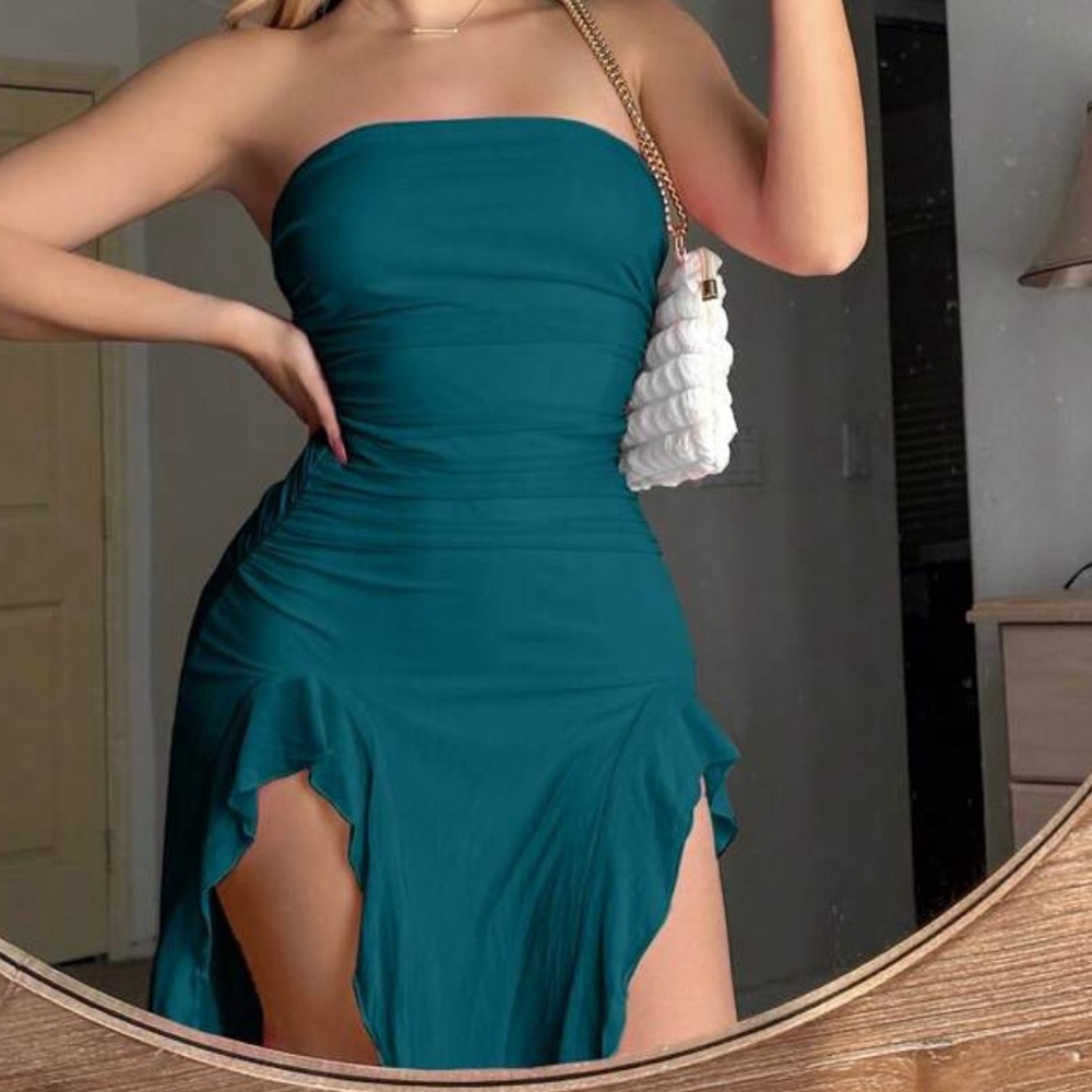 simple is more ‼️ Fitting‼️ Teal Color 🩱